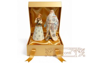 farforovye-statuetki-ded-moroz-snegurochka-glazur-upakovka